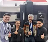 Client visiting the Cennetic factory