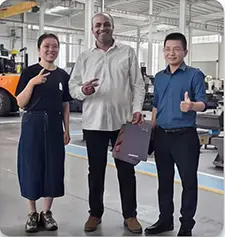 Client visiting the Cennetic factory