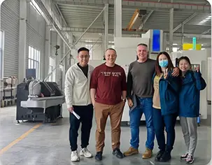 Client visiting the Cennetic factory